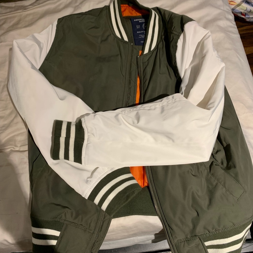 American Eagle Green Bomber Jacket Small